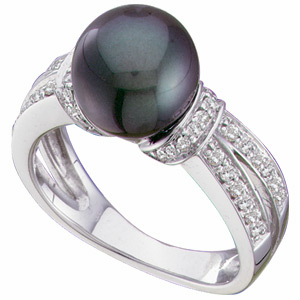 14kt White Gold 9mm Black Cultured Pearl & 1/3 ct tw Diamond Ring