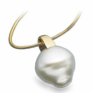 14kt Yellow Gold South Sea Cultured Pearl Circle Pendant