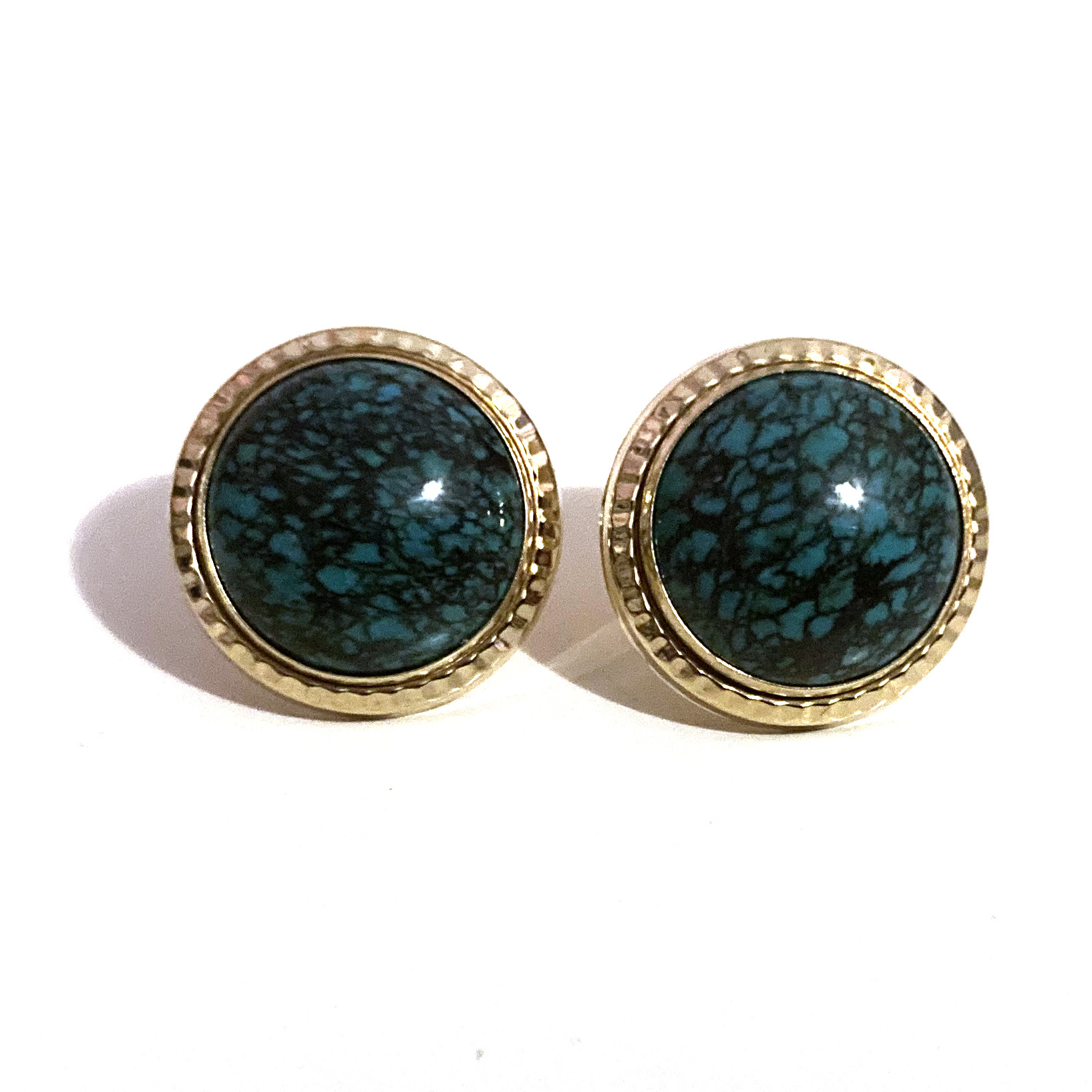 14k Yellow Gold 12mm Round Turquoise Stud Earrings with Diamond-cut Border