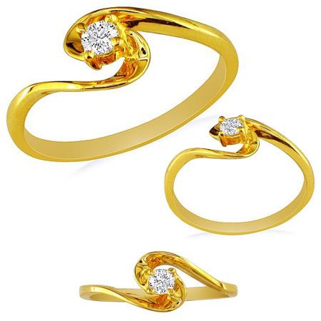 The Perfect Diamond Promise Ring - 10k Yellow Gold
