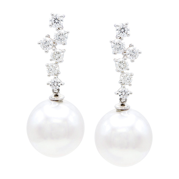 18k White Gold 13mm South Sea Dangle Earrings with Diamonds