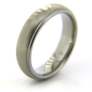 5mm Titanium Domed Ring