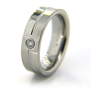 7mm Titanium Diamond Bezel Ring