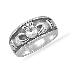 Sterling Silver Oxidized Claddagh Ring