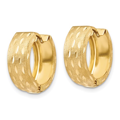 14kt Yellow Gold 5/8in Satin Huggie Earrings 4mm