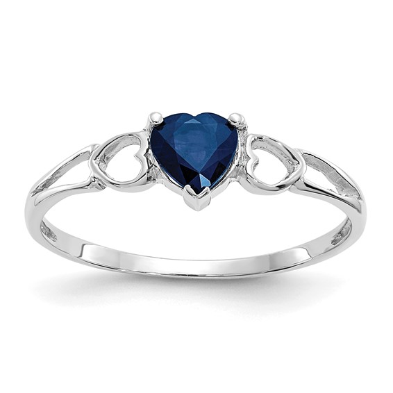 14kt White Gold 1/2 ct Heart Sapphire Ring