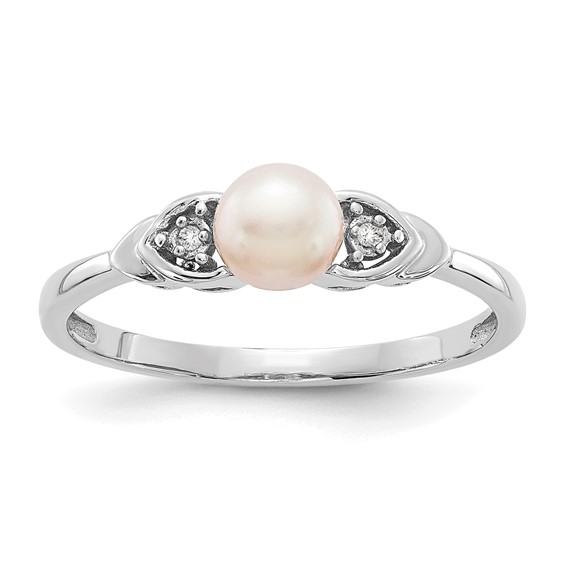 14kt White Gold 5mm Freshwater Pearl Ring with Diamond Accents