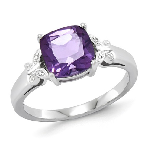 14kt White Gold 1.7 ct Square Amethyst Ring with Diamond Accents
