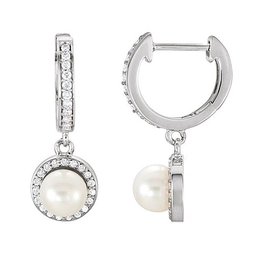 14k White Gold Freshwater Cultured Pearl and 1/5 ct tw Diamond Hoop Earrings 