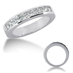 9/10 CT TW Moissanite Band