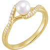 14kt Yellow Gold Freshwater Cultured Pearl and 1/10 ct Diamond Ring