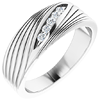 14k White Gold Men's 1/6 ct tw Diamond Ring with Diagonal Grooves