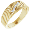 14k Yellow Gold Men's 1/6 ct tw Diamond Ring with Diagonal Grooves